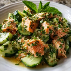 Delicious 10-minute healthy salmon cucumber salad
