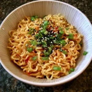Quick and tasty garlic ramen noodles ready in 10 minutes for a fast meal.