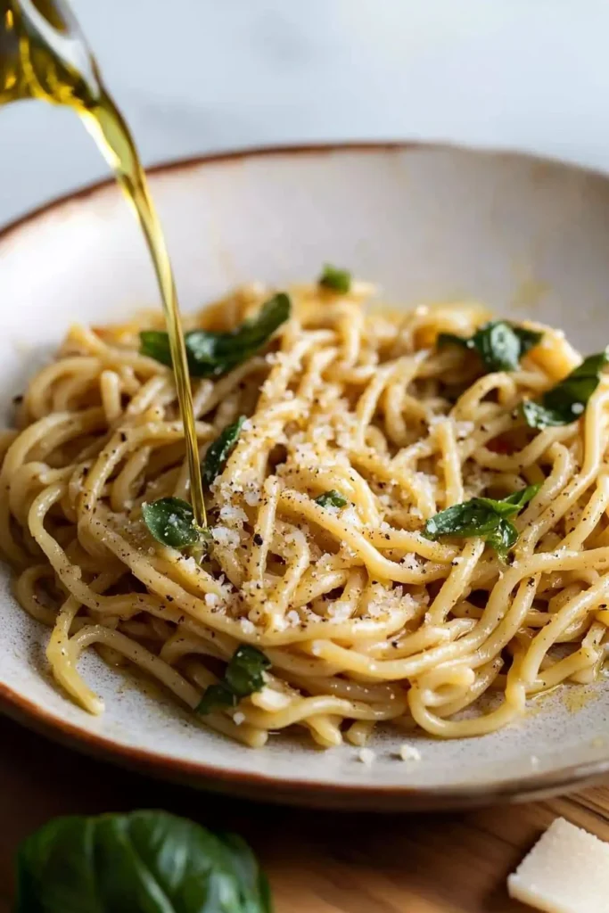 Basil and Garlic Oil Noodles with fresh basil and garlic seasoning